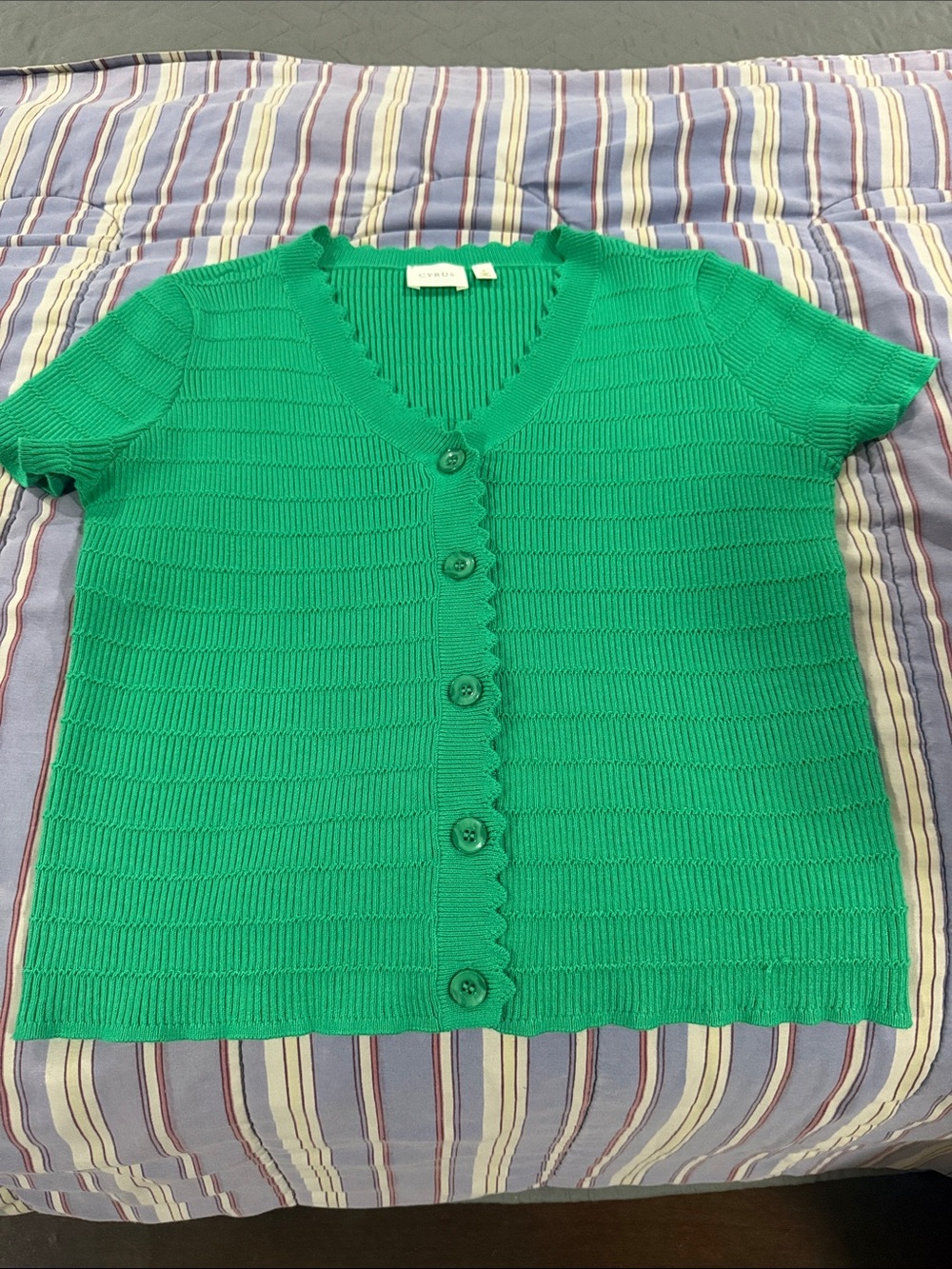 Cyrus Vibrant Green Short-Sleeve V-Neck Button Cardigan